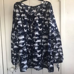 Blouse navy and white with sweet trim s26/38